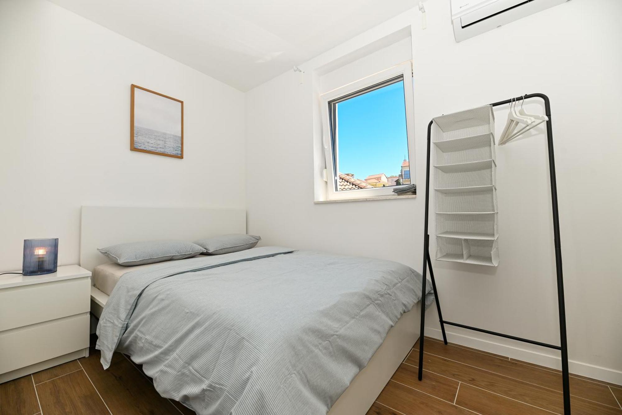 Downtown Apartments Maar Трогир Екстериор снимка