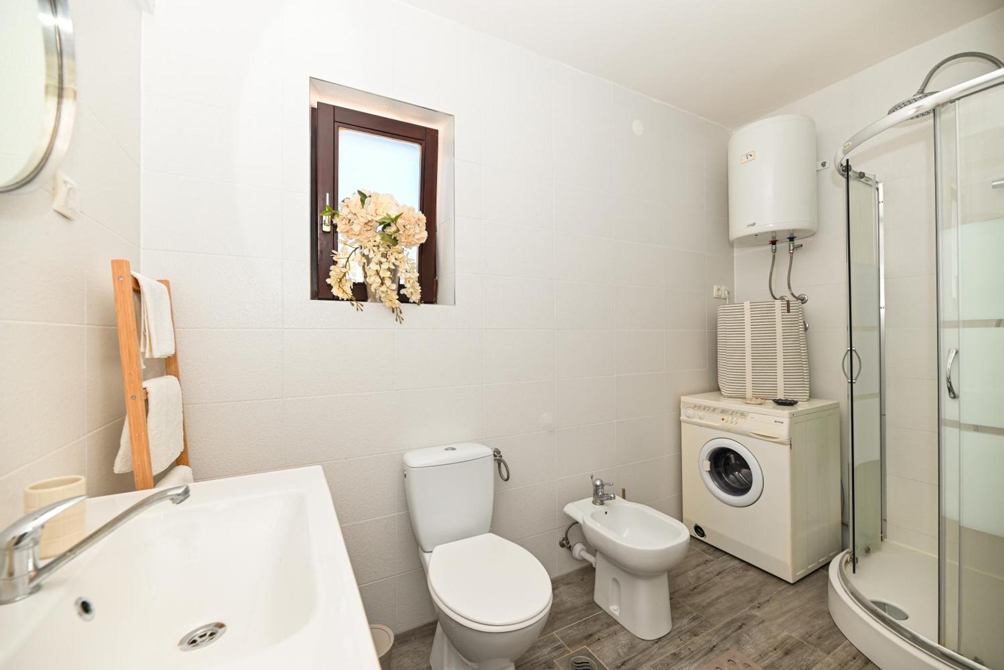 Downtown Apartments Maar Трогир Екстериор снимка