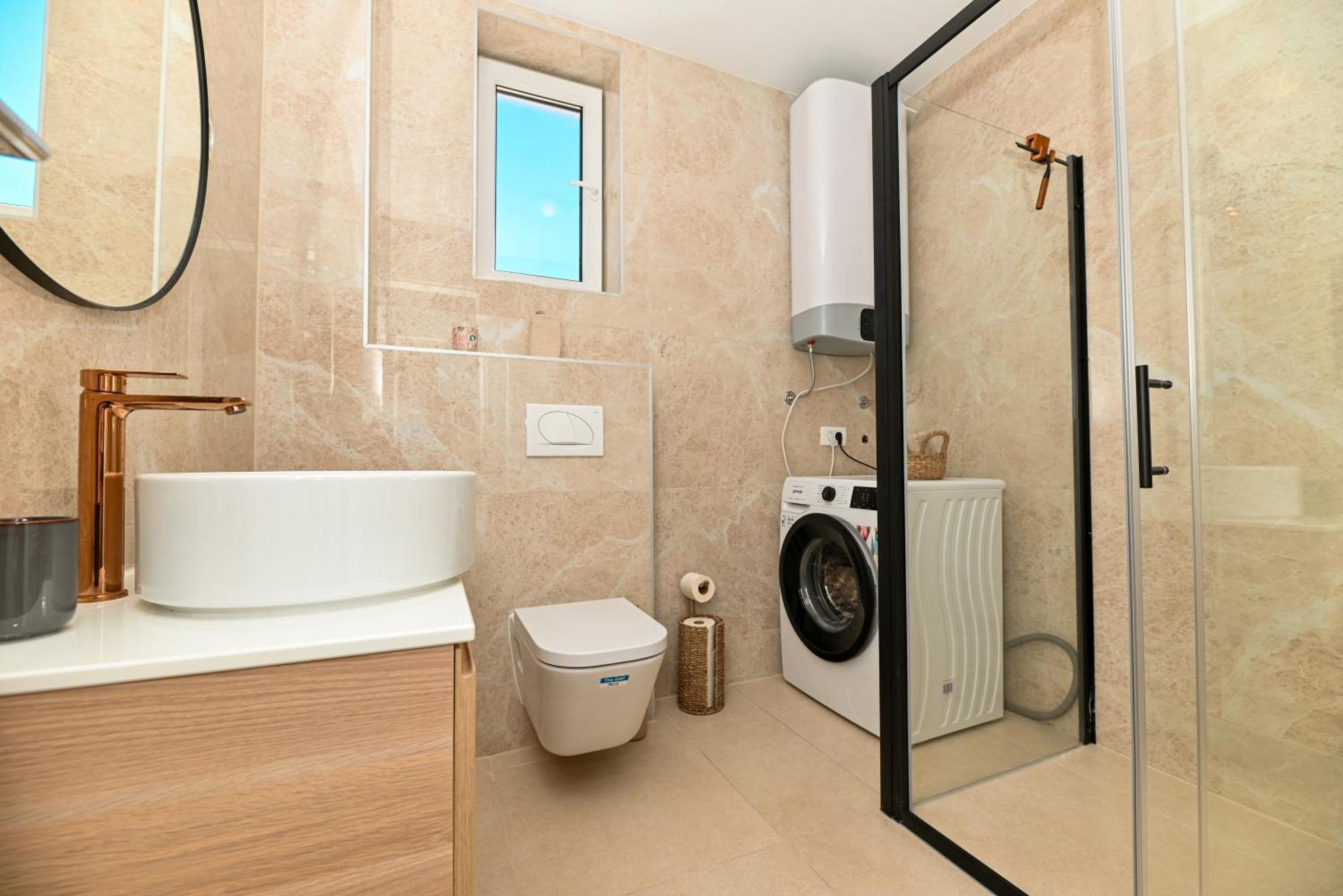 Downtown Apartments Maar Трогир Екстериор снимка